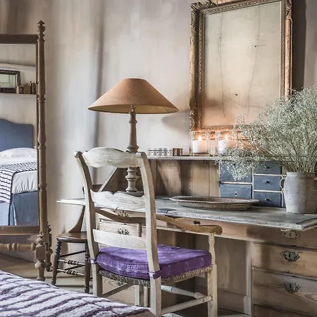 דירה Hign-end Getaway In Heart Of Medieval - Katelijne ברוז'