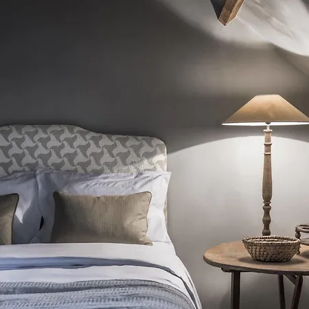 דירה Hign-end Getaway In Heart Of Medieval - Katelijne ברוז'